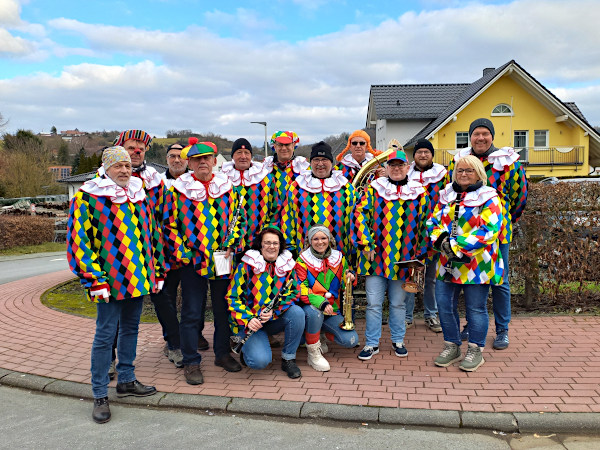 Gr&auml;venwiesbacher Musikanten am 15. Februar 2026 beim Faschingsumzug in Weilm&uuml;nster